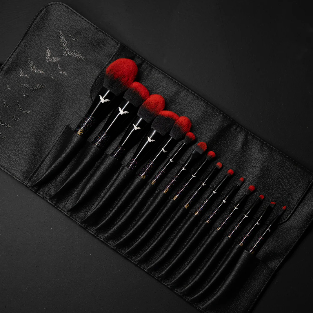 Ozzy Osbourne X Jolie Beauty © - ROCK ROYALTY Makeup Brush Set - Image 3
